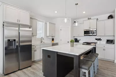 10250 Arrowwood Path, Woodbury, MN 55129 - Photo 11