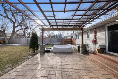 1101 7th Avenue SW, Pipestone, MN 56164 - Photo 9