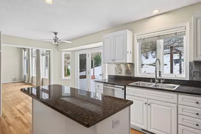 1972 Fox Valley Drive SW, Rochester, MN 55902 - Photo 15