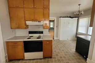 320 2nd St SW, Pipestone, MN 56164 - Photo 17