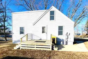 1168 Prospect Ave, Windom, MN 56101 - Photo 3