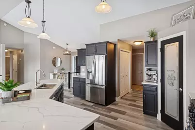 932 Farmers Ridge Trail, Belle Plaine, MN 56011 - Photo 15