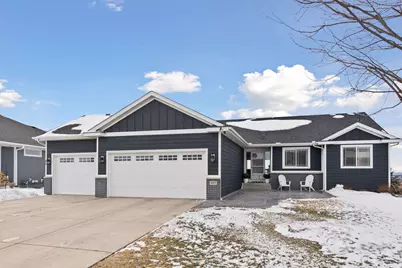 932 Farmers Ridge Trail, Belle Plaine, MN 56011 - Photo 1