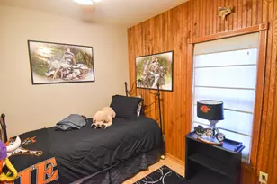 639 N 4th St, Warren, MN 56762 - Photo 39
