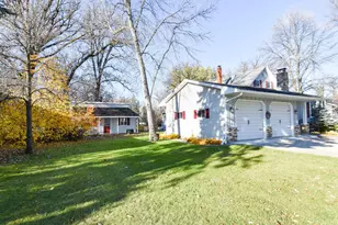 639 N 4th St, Warren, MN 56762 - Photo 57