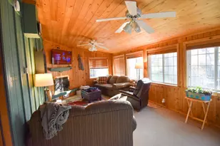 639 N 4th St, Warren, MN 56762 - Photo 23