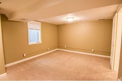639 N 4th Street, Warren, MN 56762 - Photo 49