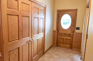 639 N 4th St, Warren, MN 56762 - Photo 5