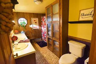 639 N 4th St, Warren, MN 56762 - Photo 31