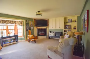 639 N 4th St, Warren, MN 56762 - Photo 29