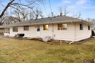 2009 E 86 1/2 St, Bloomington, MN 55425 - Photo 9