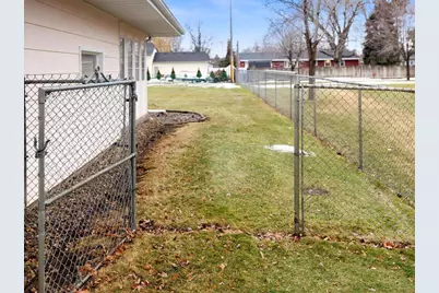 2009 E 86 1/2 Street, Bloomington, MN 55425 - Photo 3