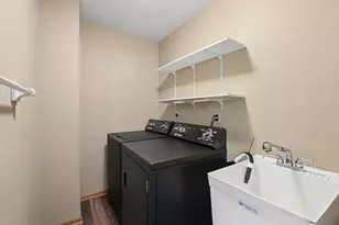 9220 Hillside Trail S, Cottage Grove, MN 55016 - Photo 9