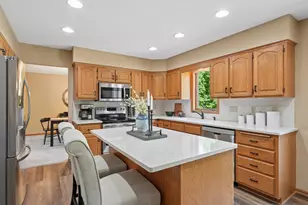 9220 Hillside Trail S, Cottage Grove, MN 55016 - Photo 3