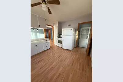 201 N Front Street, Okabena, MN 56161 - Photo 3