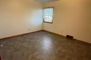 201 N Front St, Okabena, MN 56161 - Photo 9