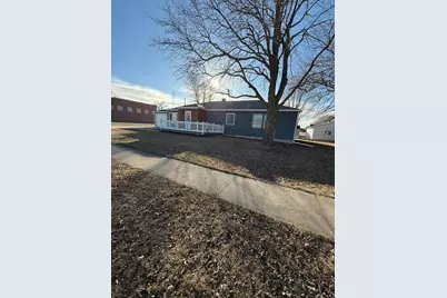 201 N Front Street, Okabena, MN 56161 - Photo 3