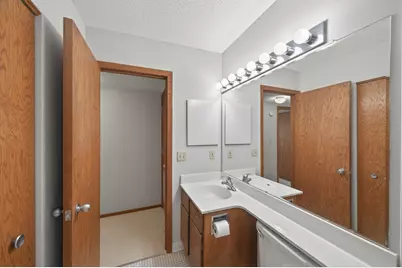 121 Washington Avenue S #1613, Minneapolis, MN 55401 - Photo 15