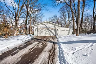 3551 Lilac Ln, Minnetonka, MN 55345 - Photo 47