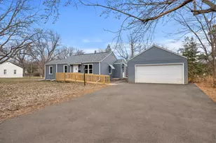 10325 Grand Ave S, Bloomington, MN 55420 - Photo 9