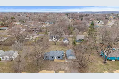 10325 Grand Avenue S, Bloomington, MN 55420 - Photo 3