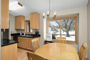 9482 Niagara Ln N, Maple Grove, MN 55369 - Photo 7