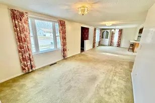 1110 Trott Ave SE, Willmar, MN 56201 - Photo 7