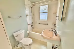 1110 Trott Ave SE, Willmar, MN 56201 - Photo 9