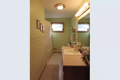 403 W Amber Lake Drive, Fairmont, MN 56031 - Photo 13