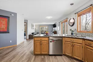 15162 Cates Lake Dr, Prior Lake, MN 55372 - Photo 7