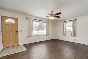 110 Todd St, Le Sueur, MN 56058 - Photo 3