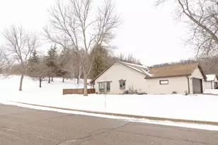 1782 Cobblestone Ct, Red Wing, MN 55066 - Photo 5