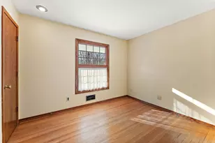 3511 Maplewood Dr, Saint Anthony, MN 55418 - Photo 25