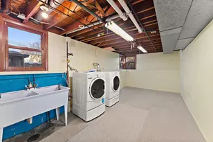 3511 Maplewood Dr, Saint Anthony, MN 55418 - Photo 41