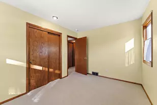 3511 Maplewood Dr, Saint Anthony, MN 55418 - Photo 31