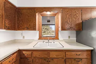 3511 Maplewood Dr, Saint Anthony, MN 55418 - Photo 17