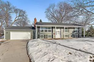 3511 Maplewood Dr, Saint Anthony, MN 55418 - Photo 1