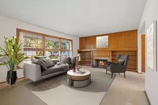 3511 Maplewood Dr, Saint Anthony, MN 55418 - Photo 9