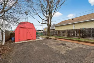 925 Western Ave N, Saint Paul, MN 55117 - Photo 31