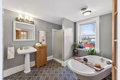 925 Western Avenue N, Saint Paul, MN 55117 - Photo 15