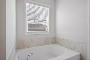 8599 Oakview Way N, Maple Grove, MN 55369 - Photo 25