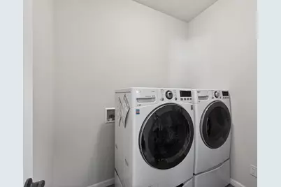 8599 Oakview Way N, Maple Grove, MN 55369 - Photo 39