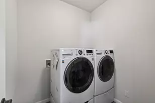 8599 Oakview Way N, Maple Grove, MN 55369 - Photo 39