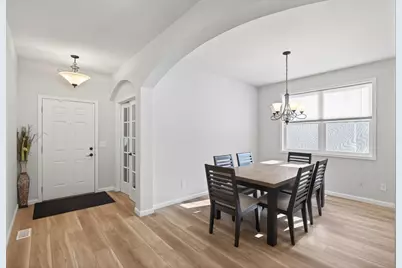 8599 Oakview Way N, Maple Grove, MN 55369 - Photo 11