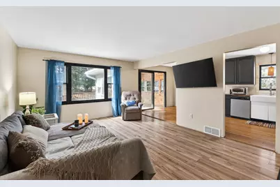 20236 Killdeer Street NW, Cedar, MN 55011 - Photo 7