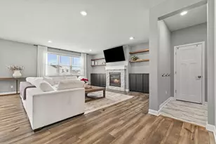 20355 Gateway Dr, Lakeville, MN 55044 - Photo 15