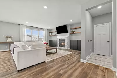 20355 Gateway Drive, Lakeville, MN 55044 - Photo 7