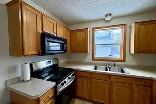 1149 5th St E, Saint Paul, MN 55106 - Photo 5