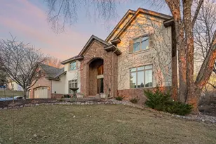 10299 Bucks Way, Eden Prairie, MN 55347 - Photo 3