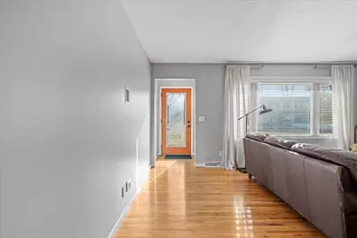 8145 Henslowe Avenue S, Cottage Grove, MN 55016 - Photo 3